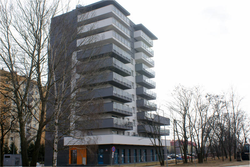 Budynek mieszkalny przy zbiegu ulic Książkowej i Światowida